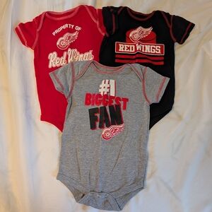Red Wings Baby Onesies Set